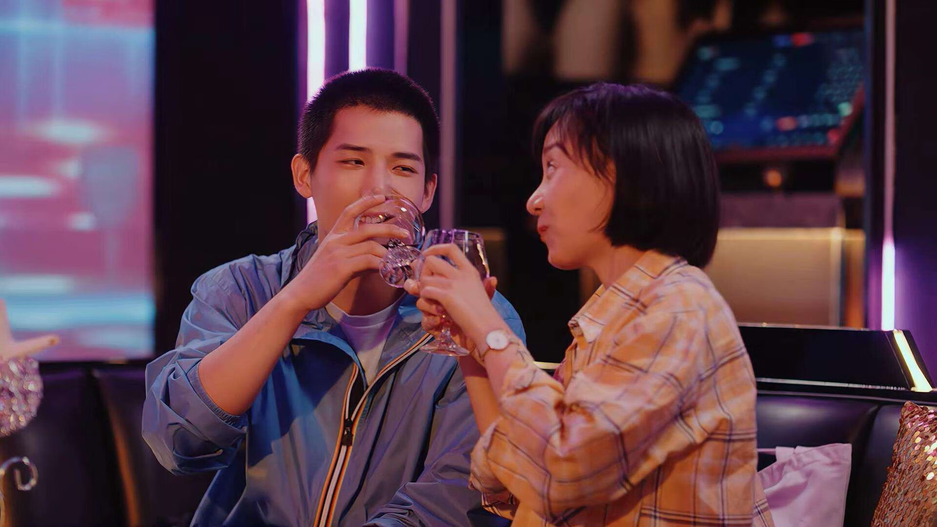 库里:从普通少年到MVP的逆袭之路!,库里jswim