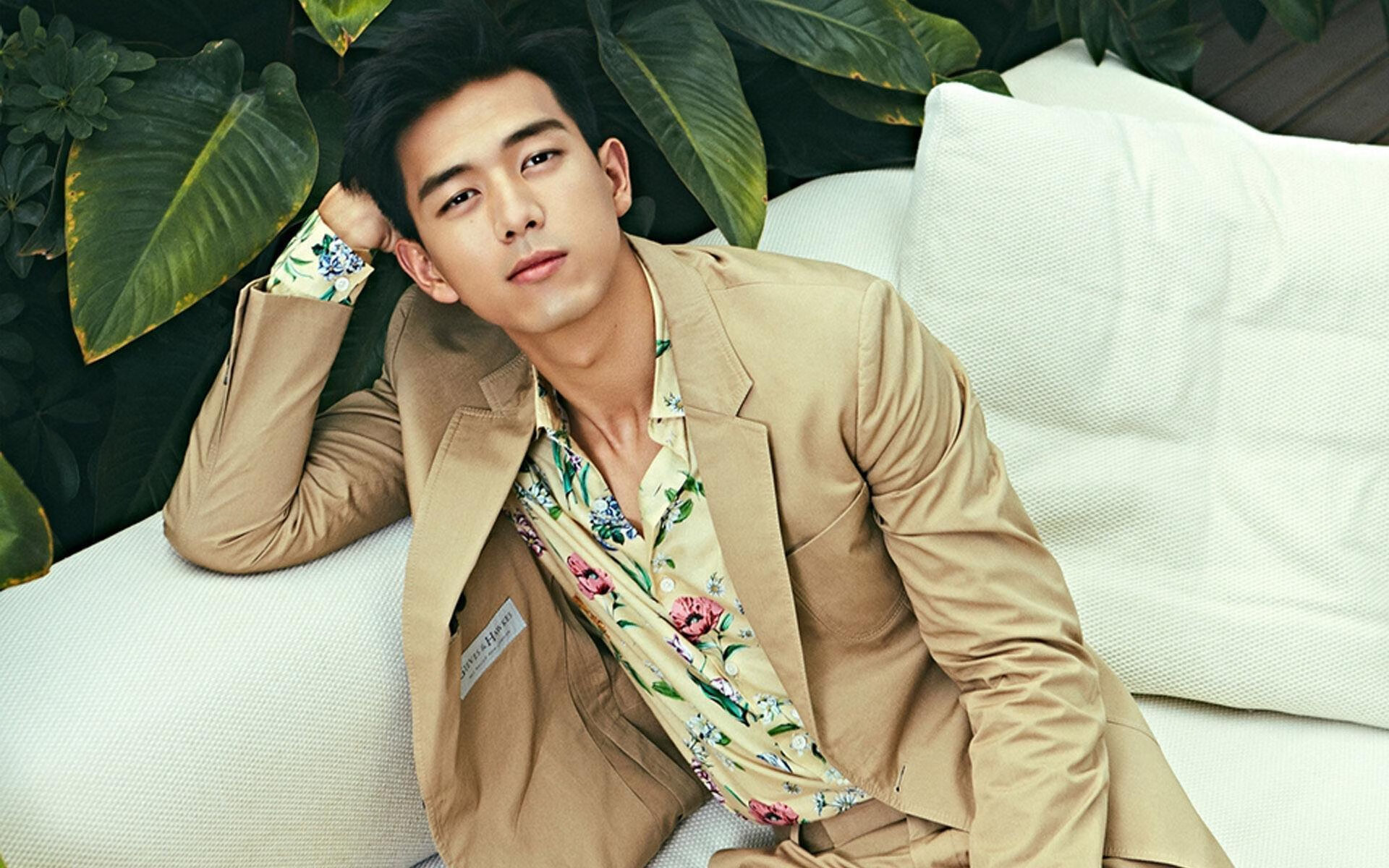 德国女子4x100米自由泳接力队在决赛中获得第八名，女子4x200米自由泳接力决赛冠军