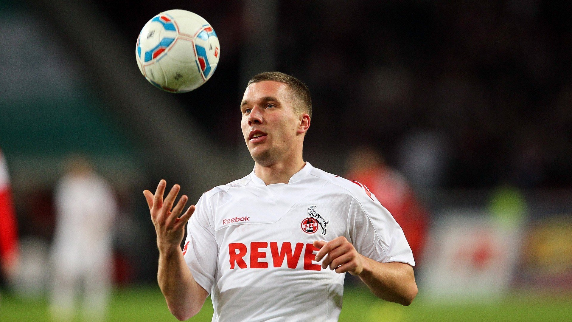 足球场地环境改善，硬件设施全面升级，足球场地建设方案